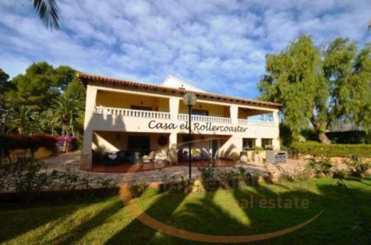 Villa met Groot Perceel in Alfaz del Pi